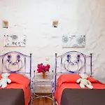 Holiday home Tile *